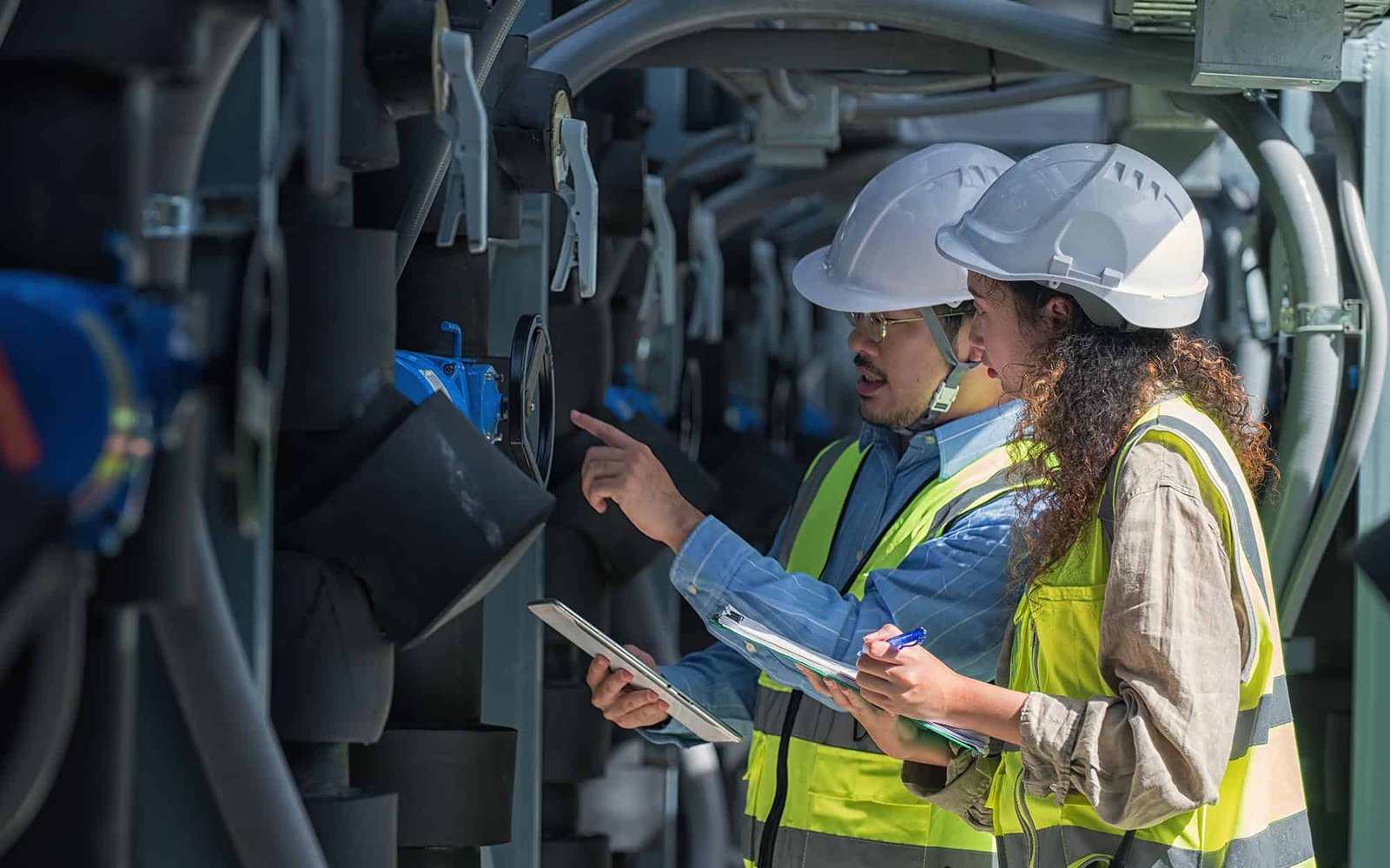 Find the right Commercial HVAC Services Company in Dallas. Get tips on services & keeping your system running smoothly